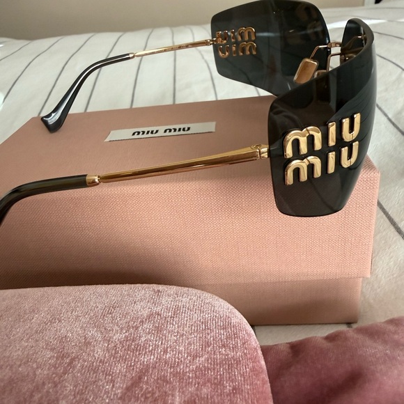 Miu Miu wrap Sunglasses in dark purple lenses & Gold arms & logo New/ full set main image 6
